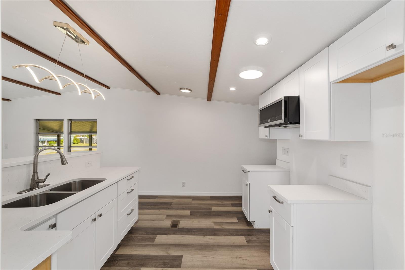 HICKORY HILL - Residential