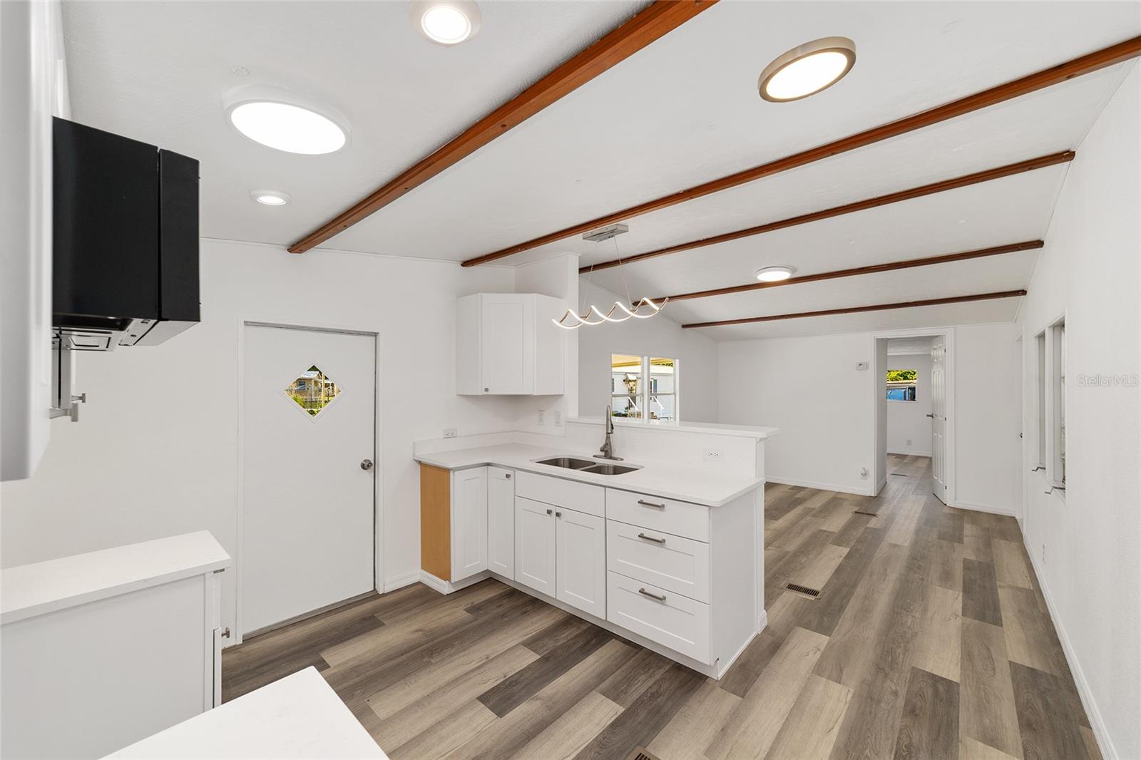 HICKORY HILL - Residential