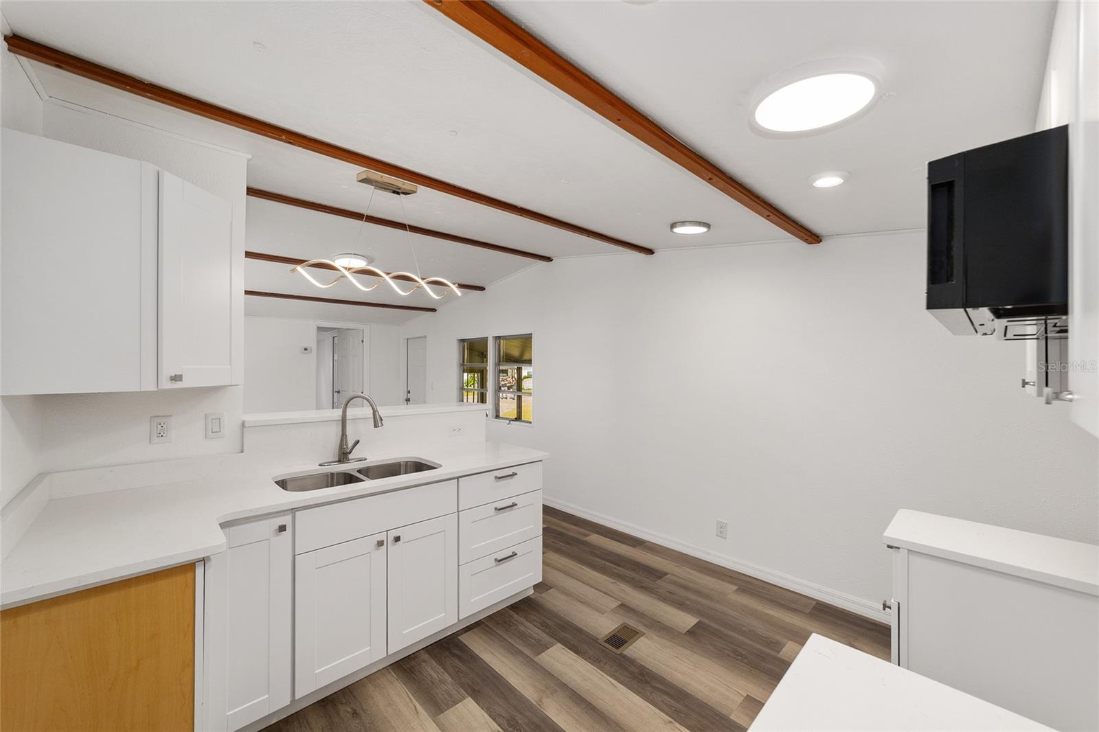 HICKORY HILL - Residential