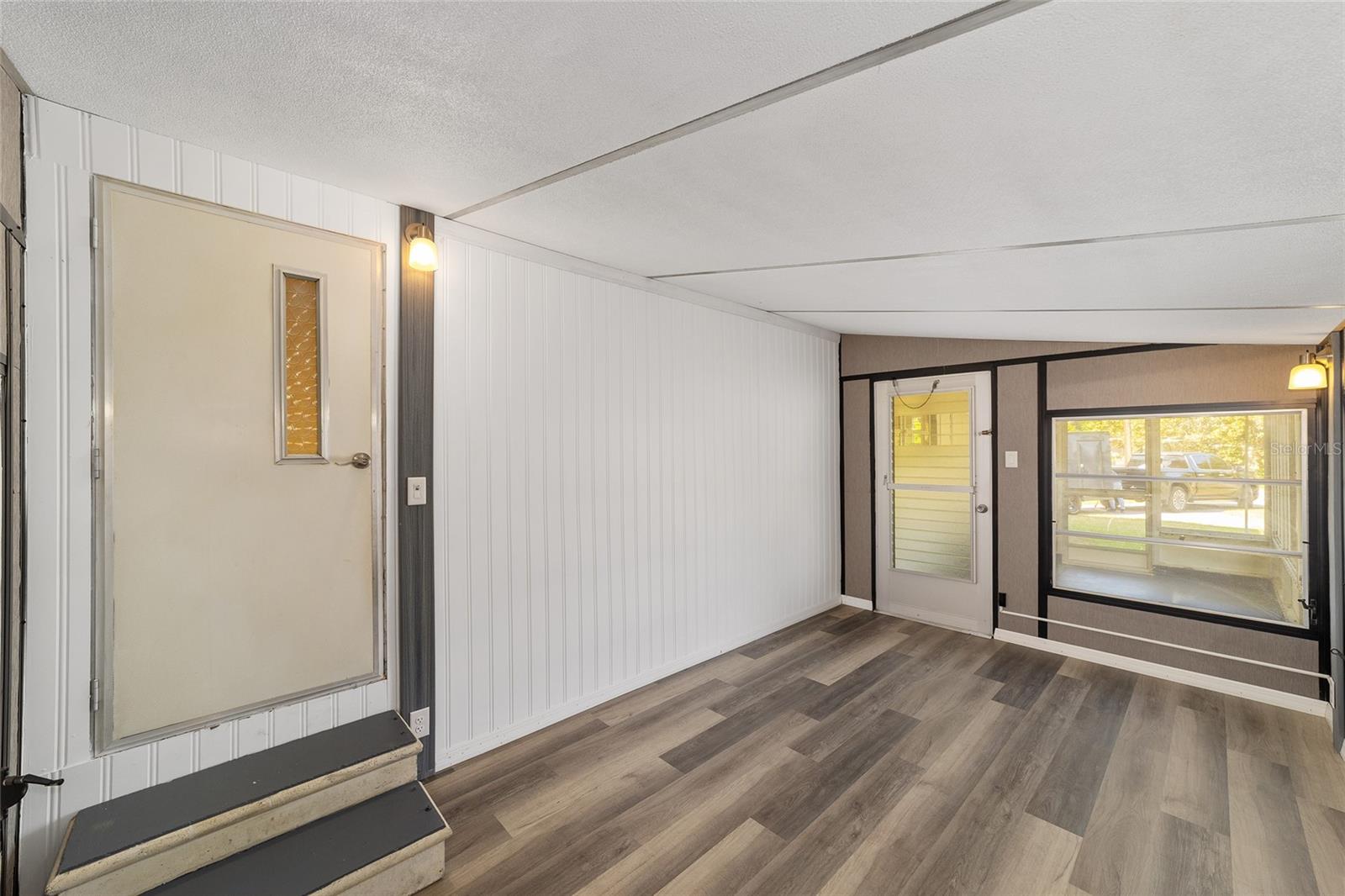 HICKORY HILL - Residential