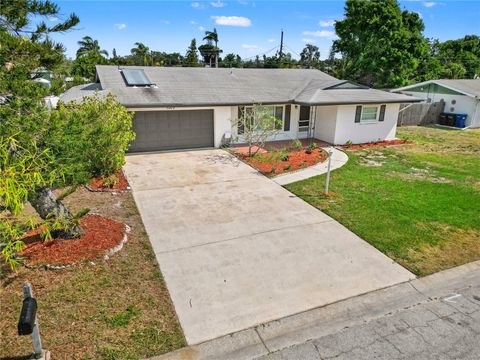 1002 FRUITLAND AVENUE BRADENTON FL 34207