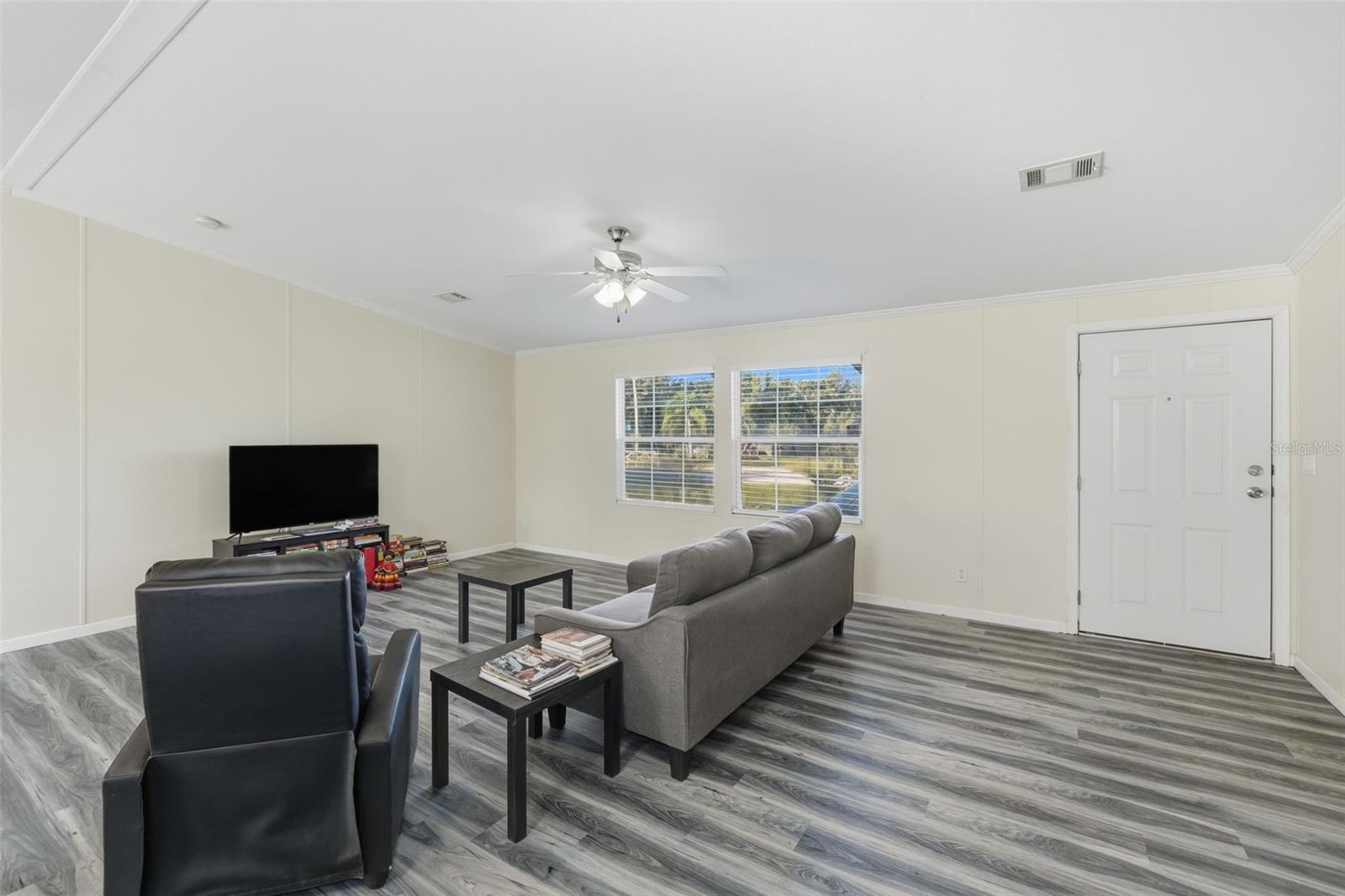 GROVELLA PARK - Residential