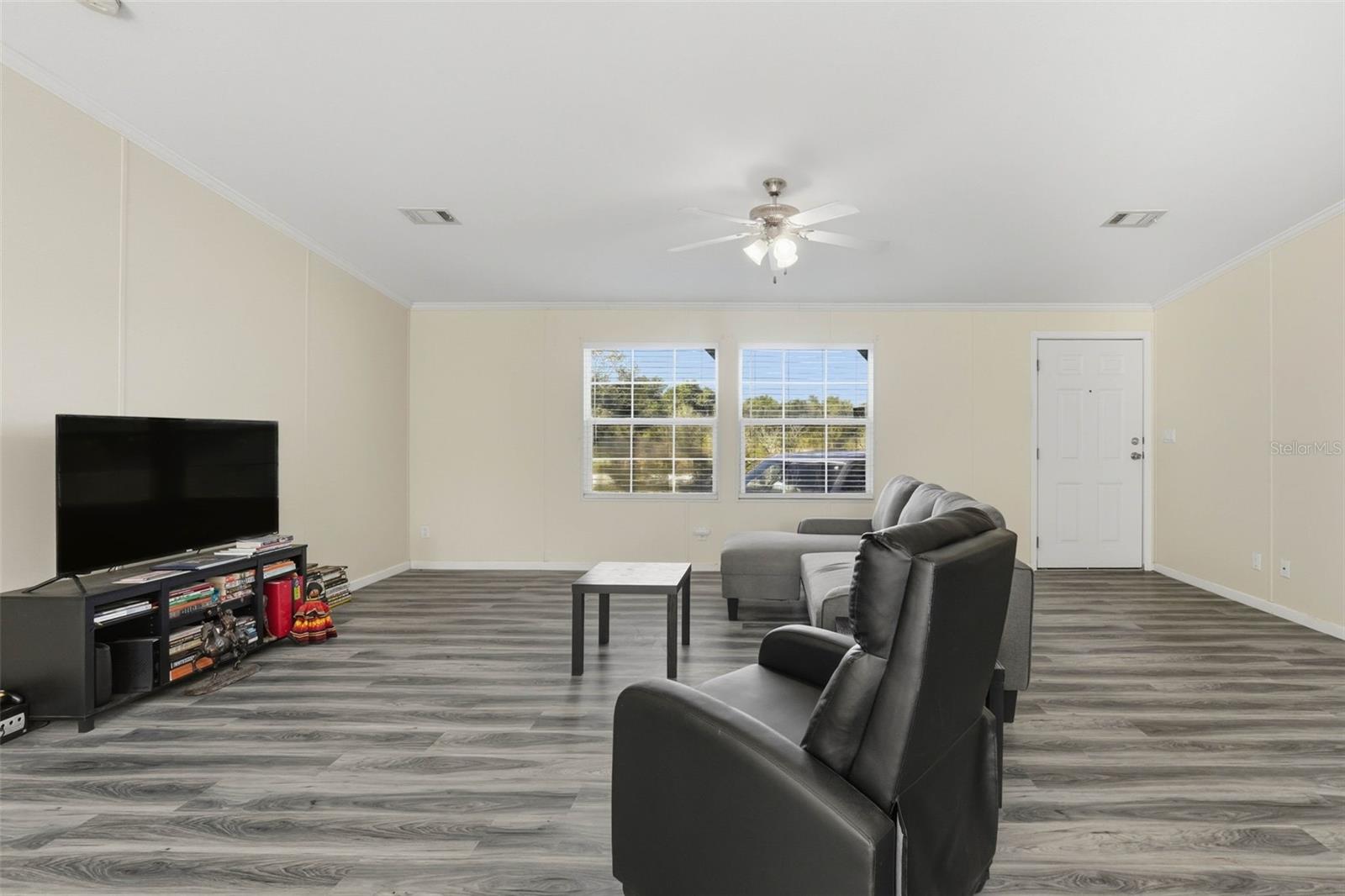 GROVELLA PARK - Residential