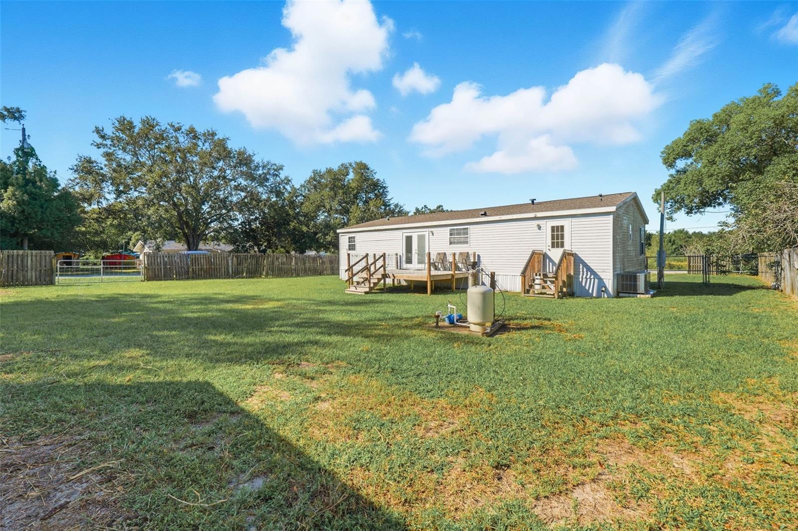 GROVELLA PARK - Residential