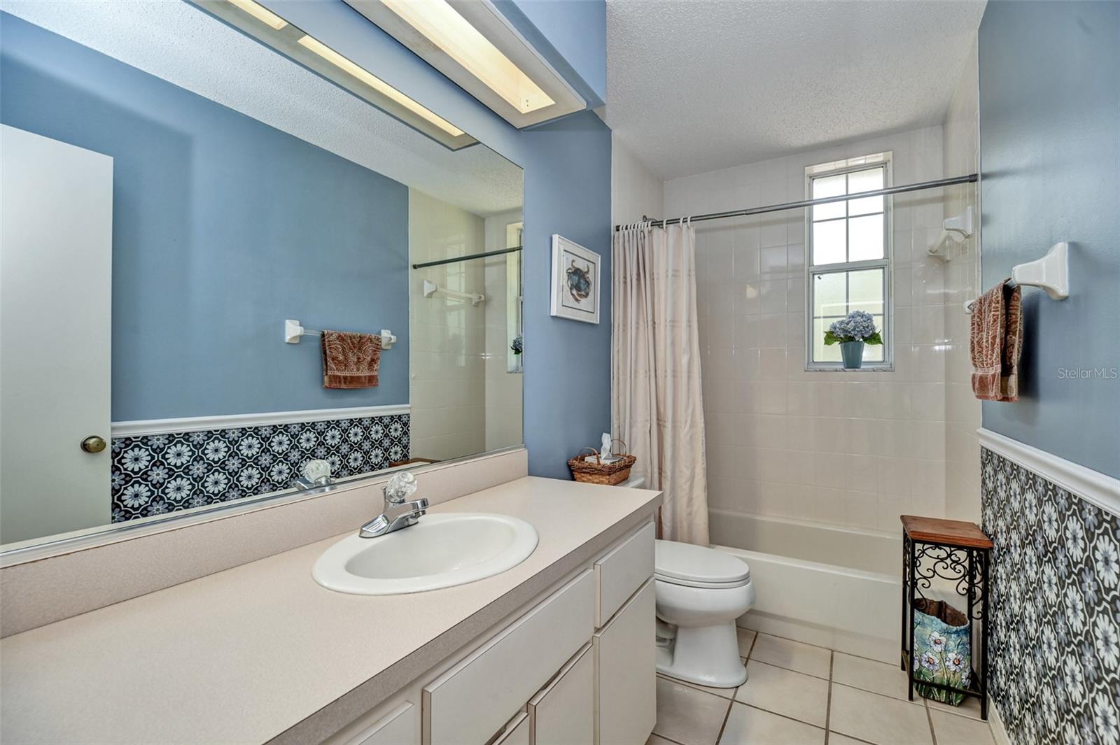 TWELVE OAKS AIR ESTATES - Residential