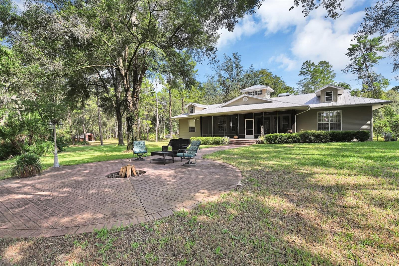 TWELVE OAKS AIR ESTATES - Residential