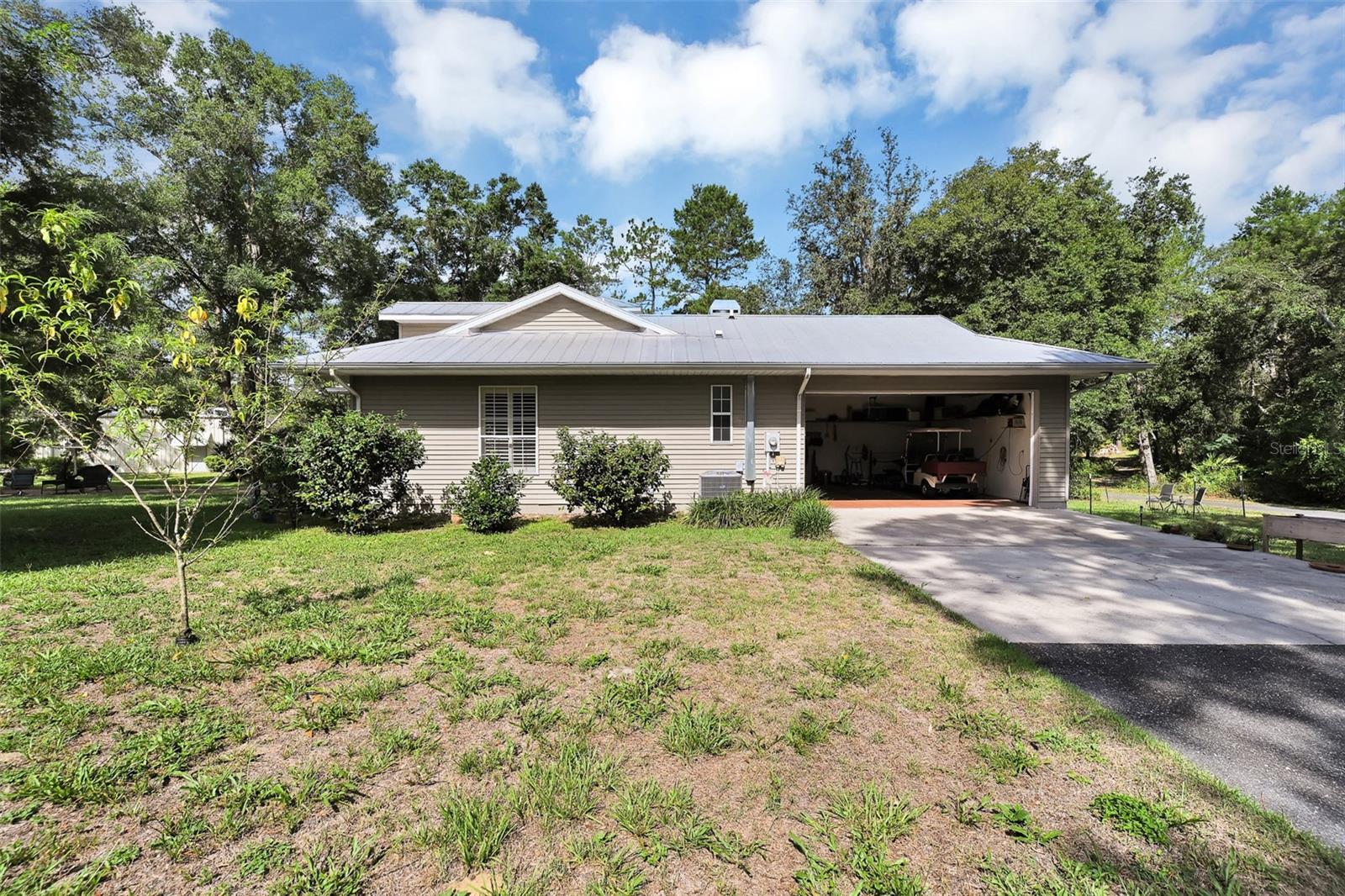 TWELVE OAKS AIR ESTATES - Residential