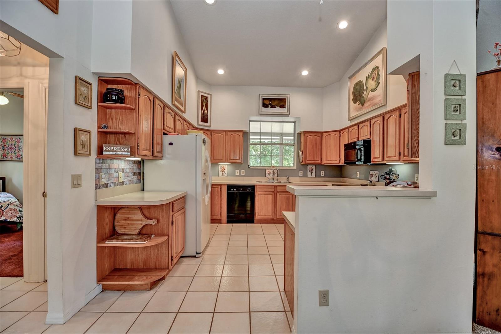 TWELVE OAKS AIR ESTATES - Residential