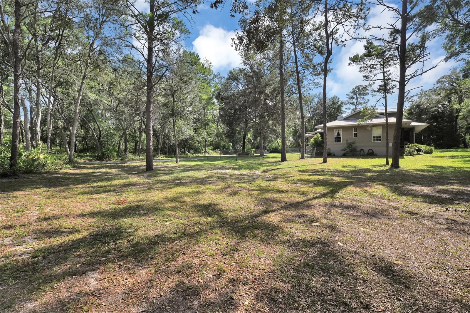 TWELVE OAKS AIR ESTATES - Residential