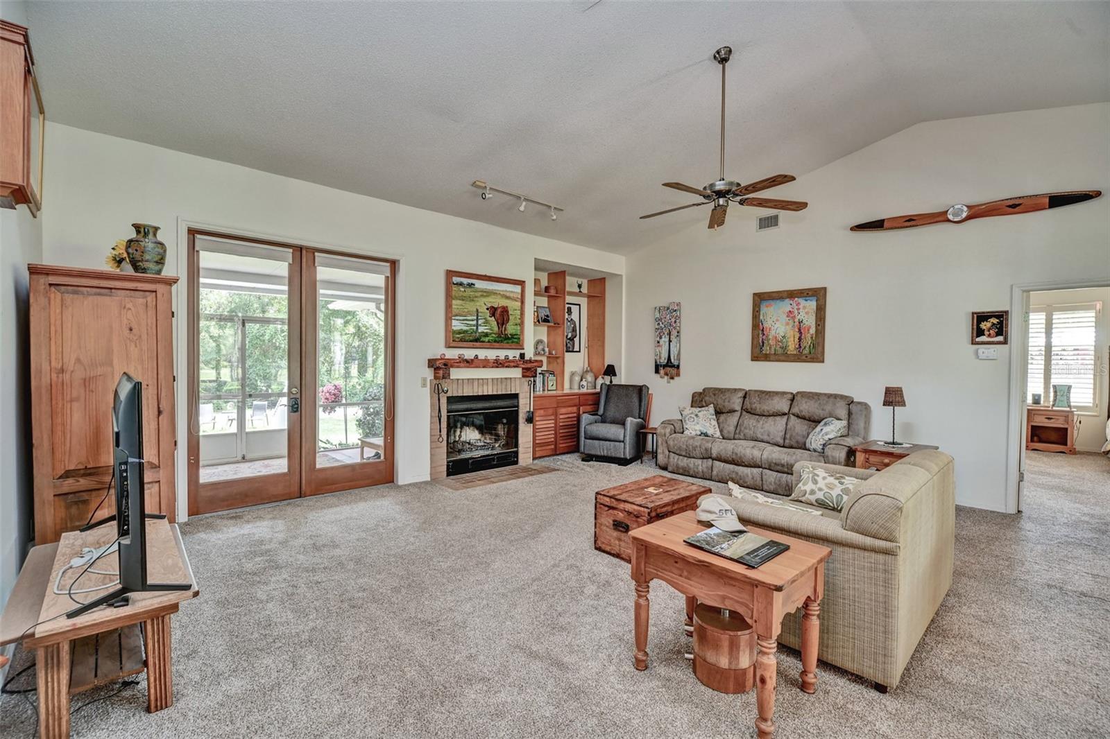 TWELVE OAKS AIR ESTATES - Residential