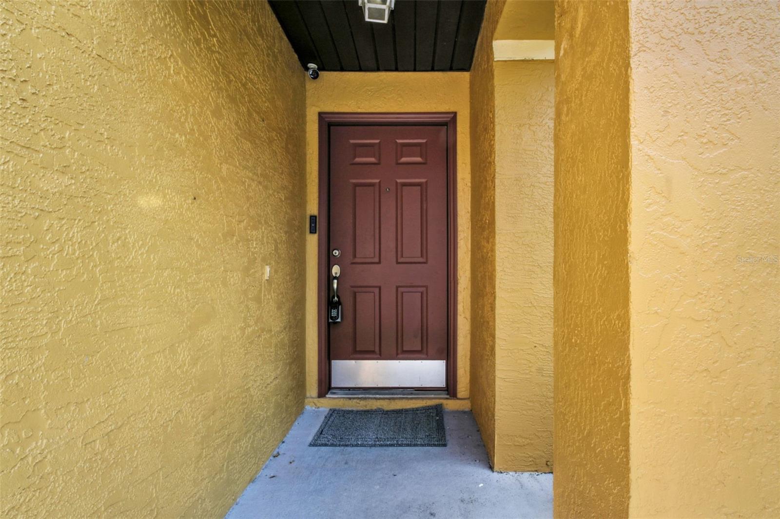 6084 BROOKHILL CIRCLE