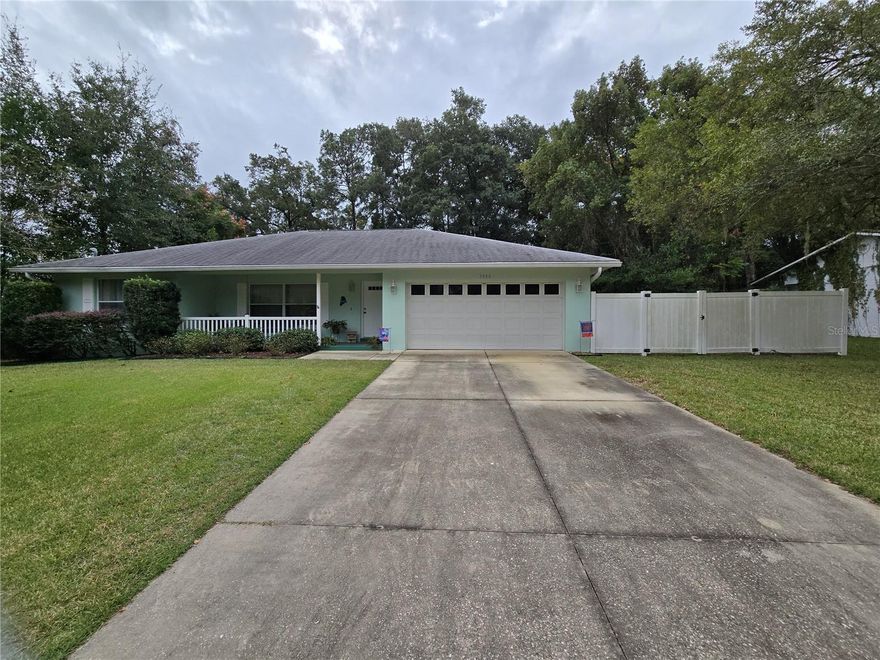 Custom built 3 bed 2 bath home on the NE side of Ocala.  Sprinkler system, security system installed when built, gutters, lots of storage, vinyl fence on right side of house with double access gate, separate switches for ceiling lights and ceiling fans in every room, including the screen room.  Screen room under shingle roof. Roof replaced in 2019.  Outside painted in 2023.  Oversized double garage with utility sink and garage door opener. Half acre in city limits. Zoned for Ward highlands elementary school.