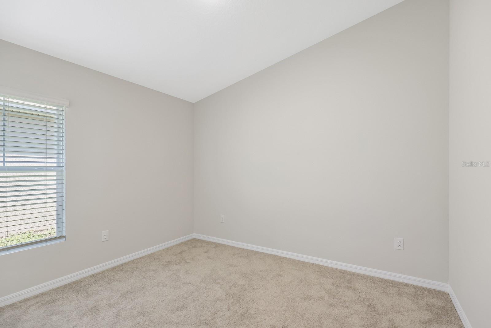 HINTON HAWKSTONE PH 1A2 - Residential Lease