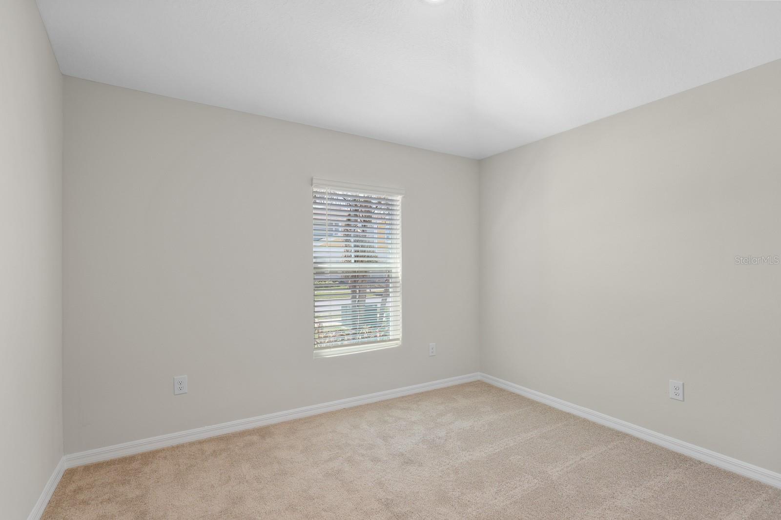 HINTON HAWKSTONE PH 1A2 - Residential Lease