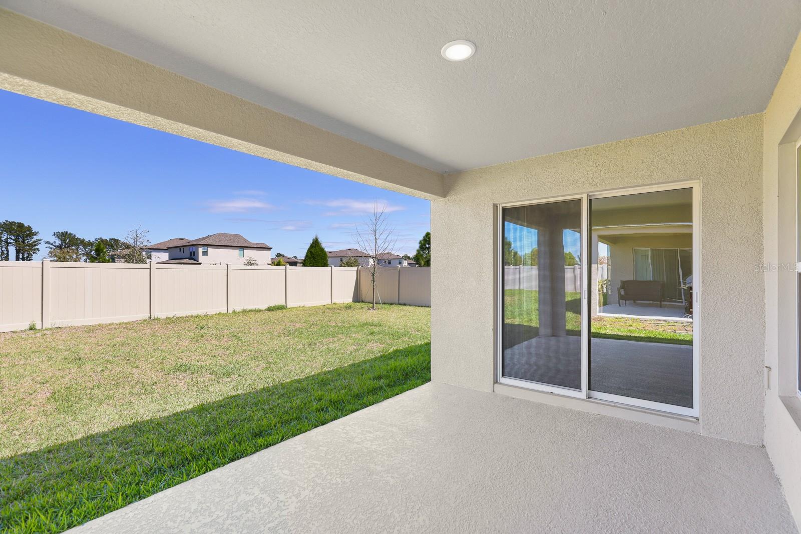 HINTON HAWKSTONE PH 1A2 - Residential Lease