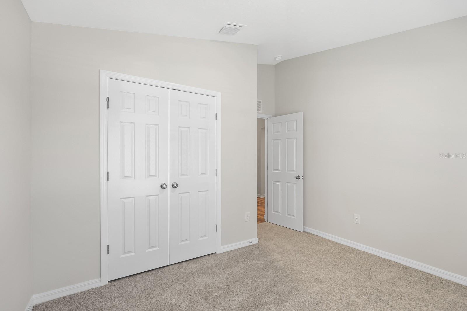 HINTON HAWKSTONE PH 1A2 - Residential Lease