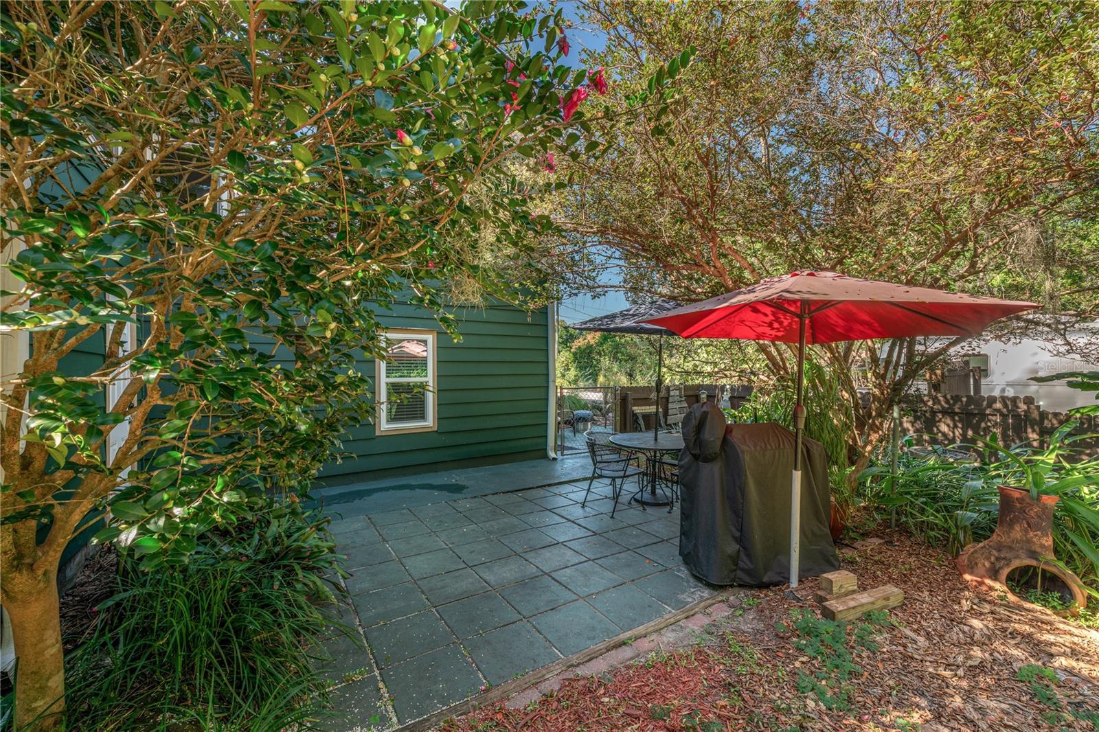 PINECREST - Residential