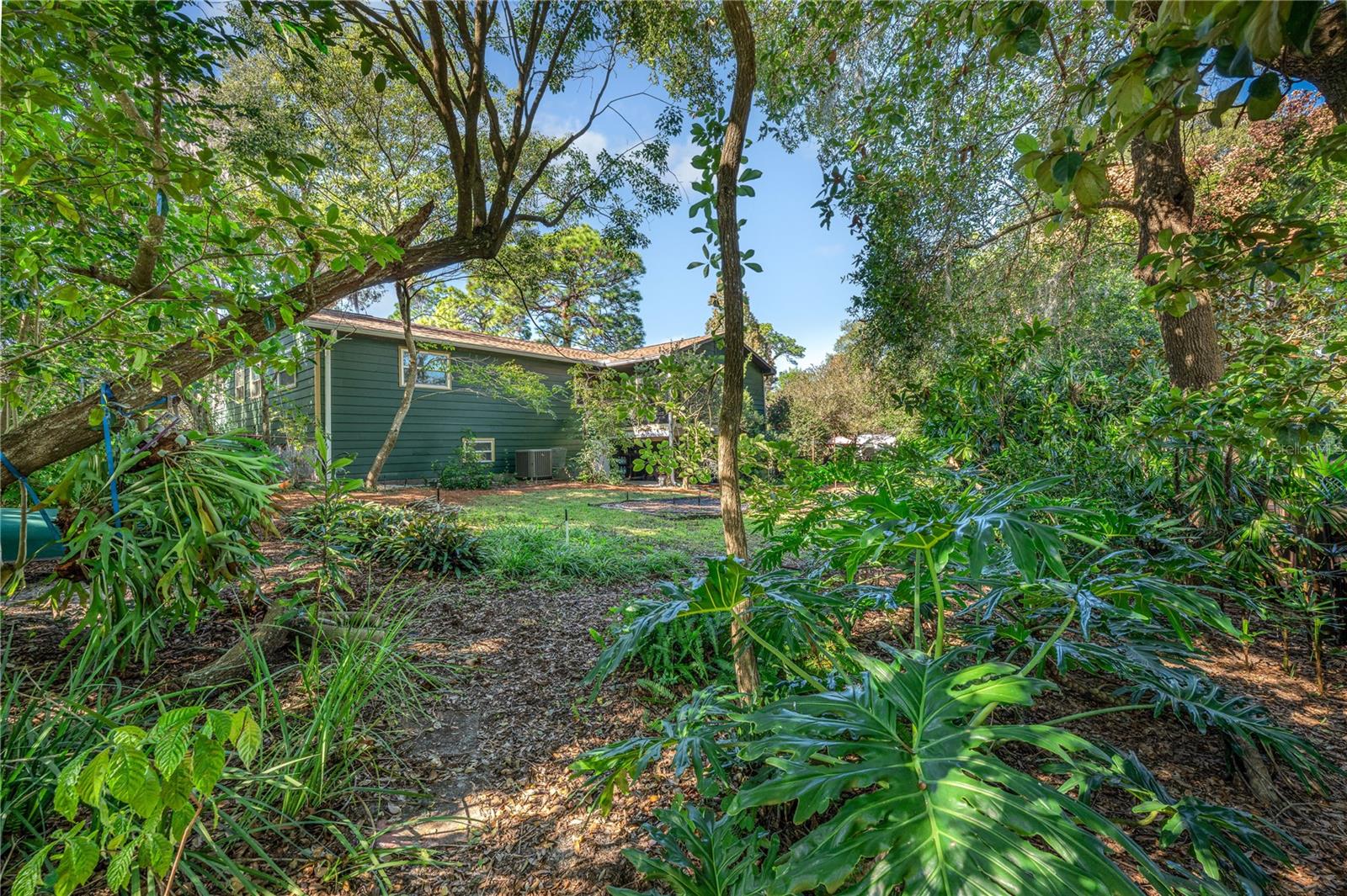 PINECREST - Residential