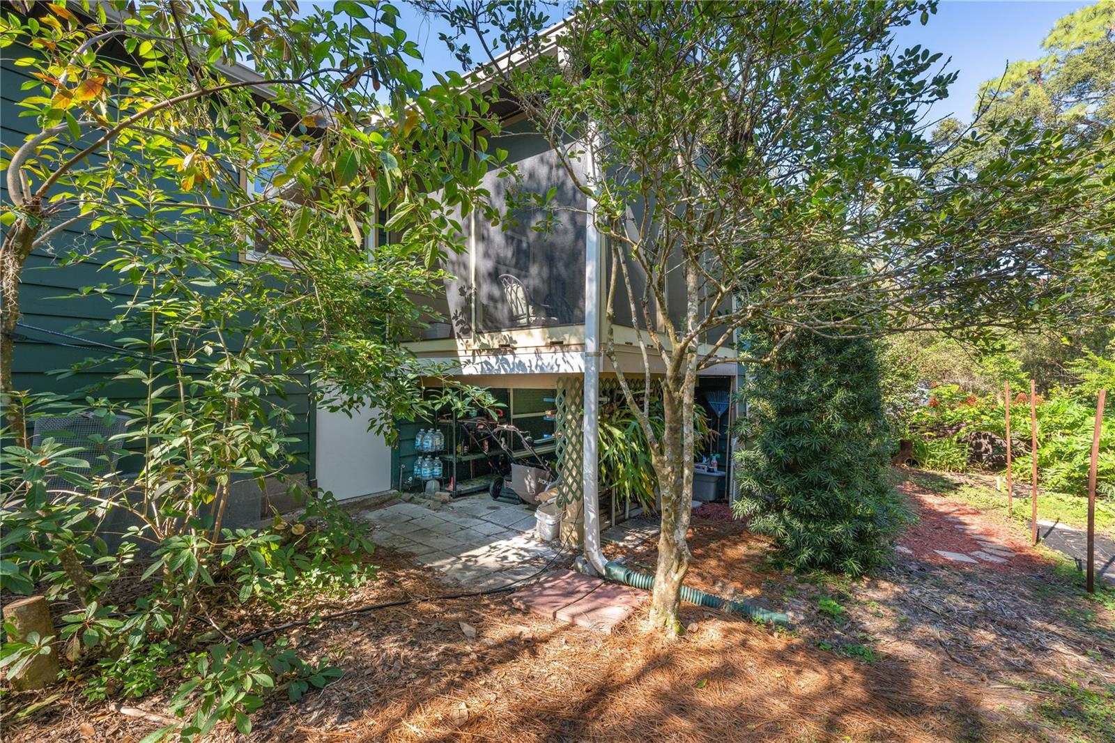 PINECREST - Residential