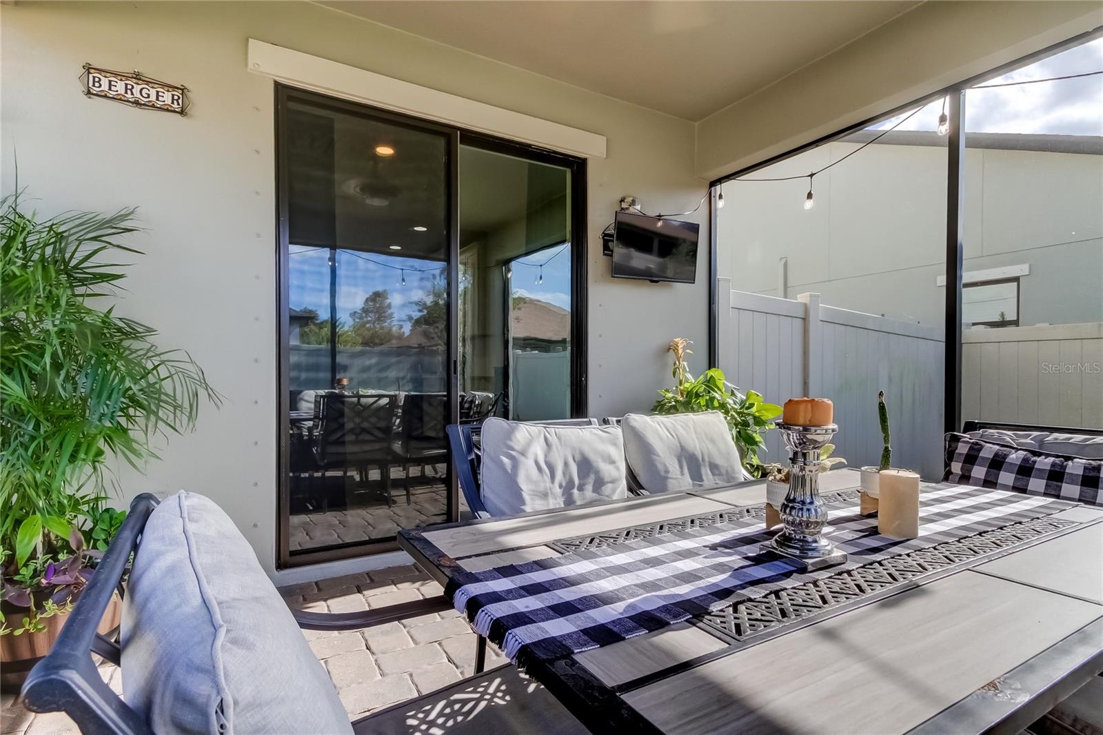 STARKEY RANCH VILLAGE 1 PH 2A - Residential Lease