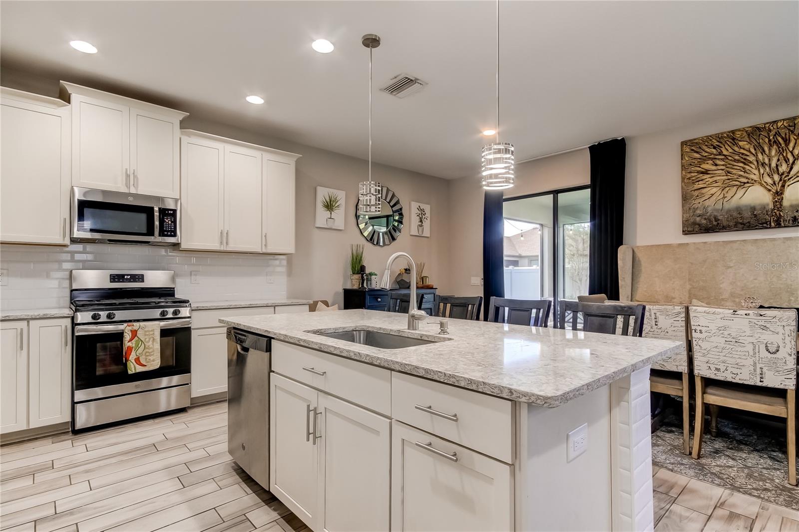 STARKEY RANCH VILLAGE 1 PH 2A - Residential Lease