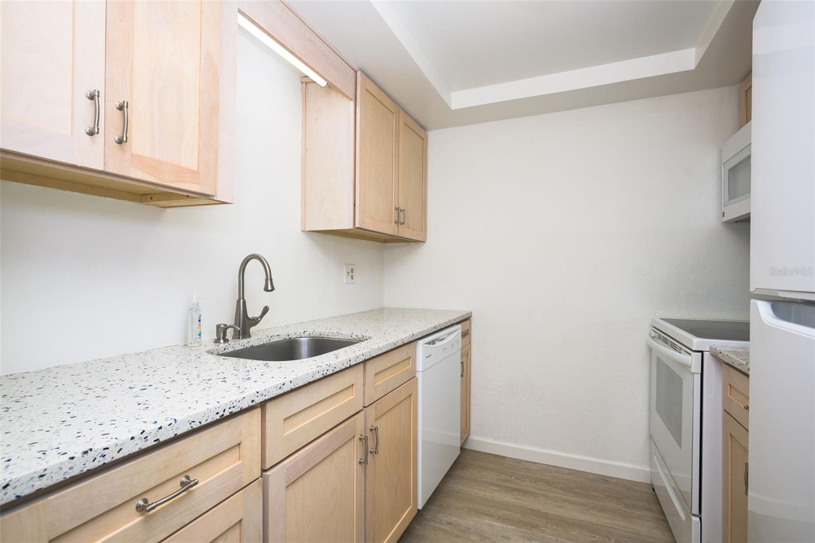 OCEAN PALM VILLAS - Residential