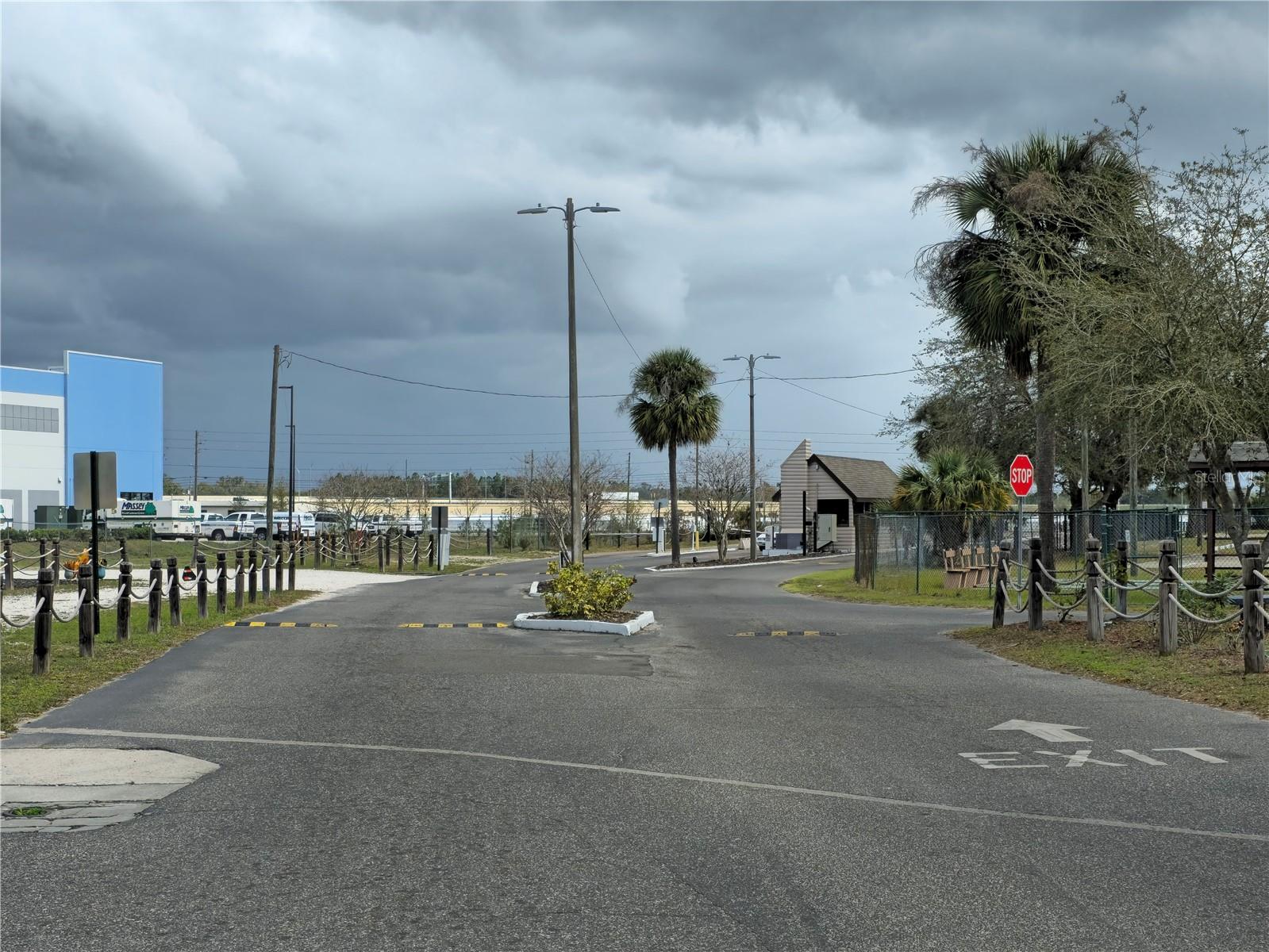 YOGI BEARS JELLYSTONE PARK CAMP - Land
