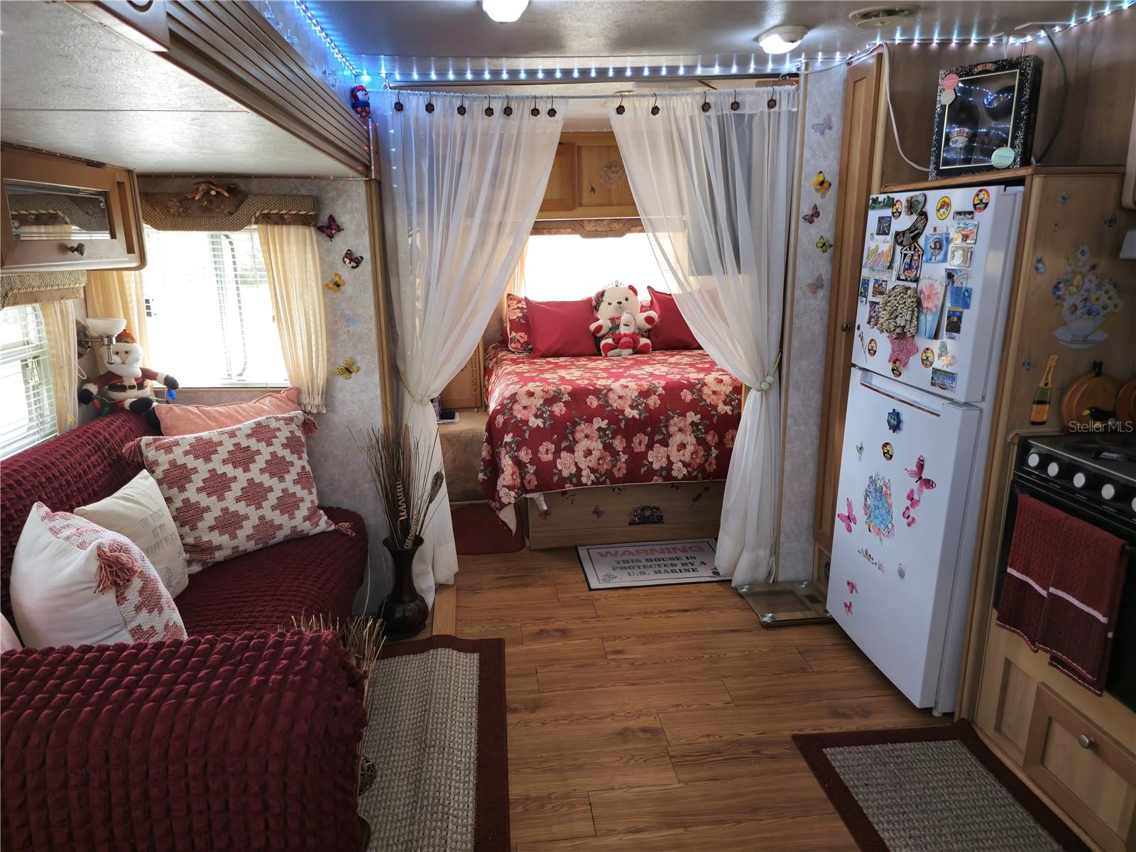 YOGI BEARS JELLYSTONE PARK CAMP - Land