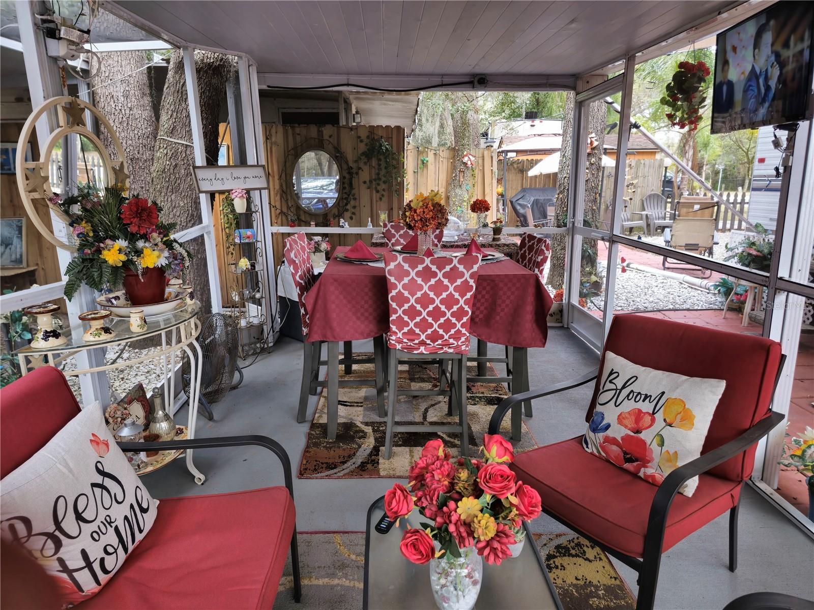 YOGI BEARS JELLYSTONE PARK CAMP - Land