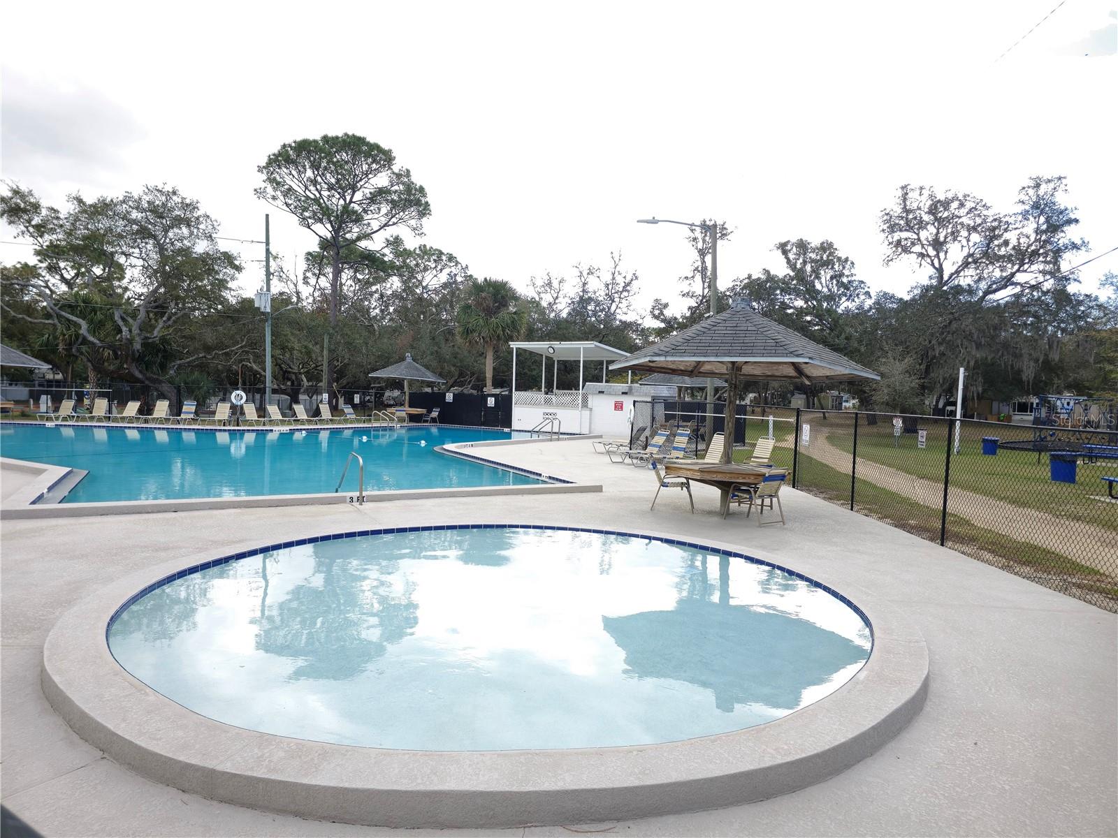 YOGI BEARS JELLYSTONE PARK CAMP - Land