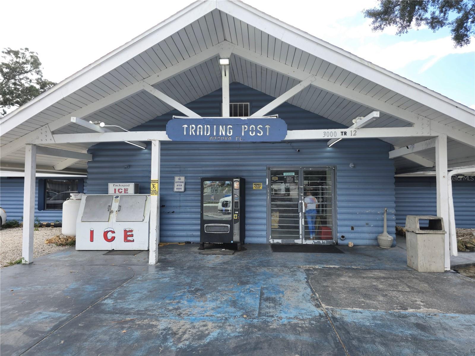 YOGI BEARS JELLYSTONE PARK CAMP - Land