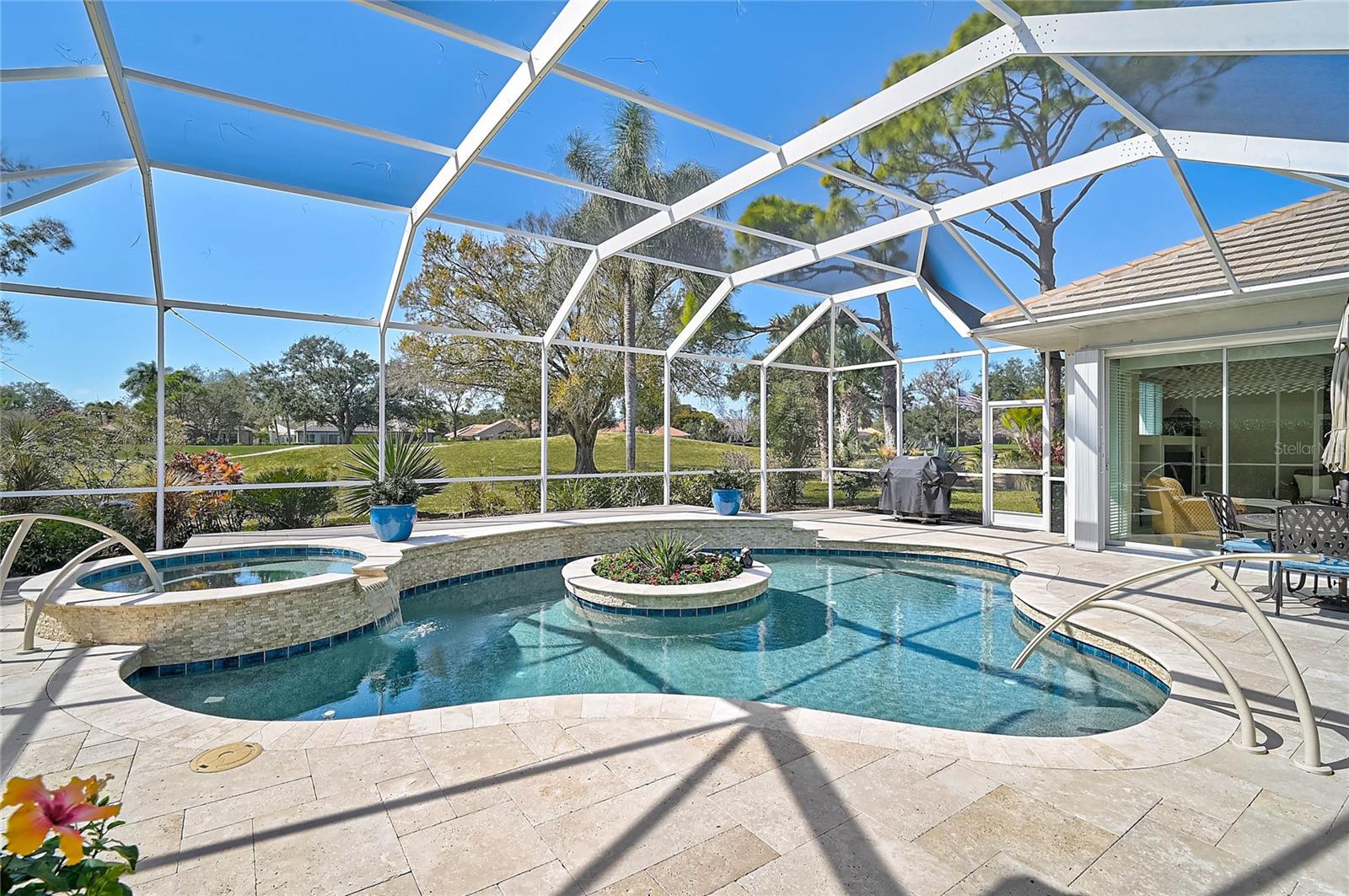 CALUSA LAKES - Residential