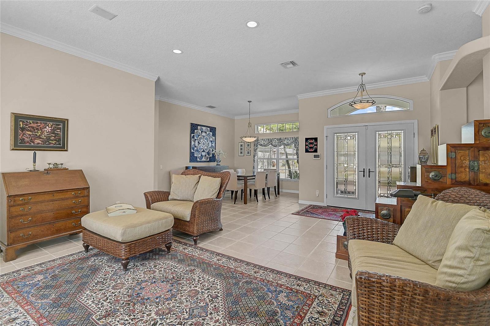 CALUSA LAKES - Residential