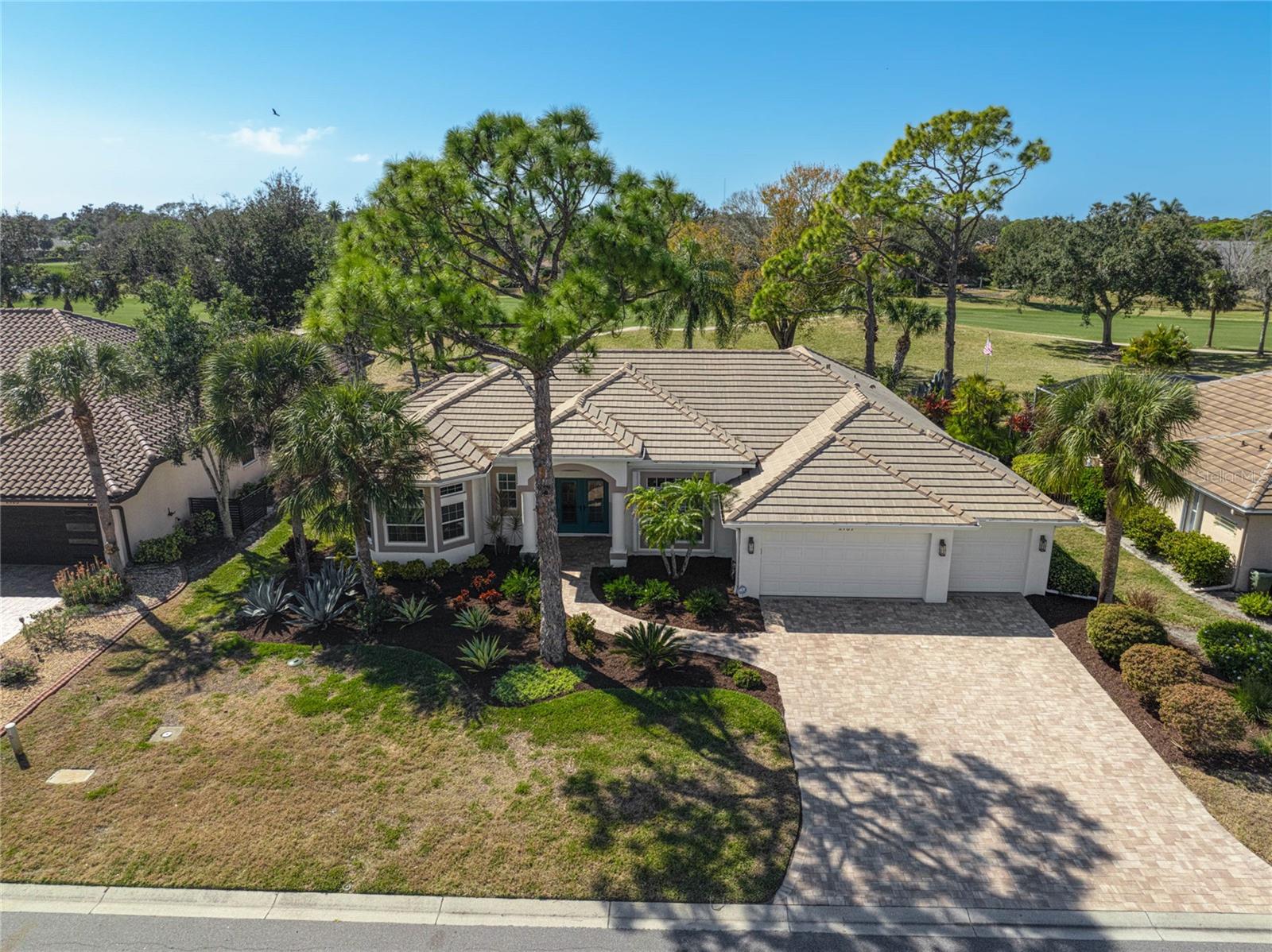 CALUSA LAKES - Residential