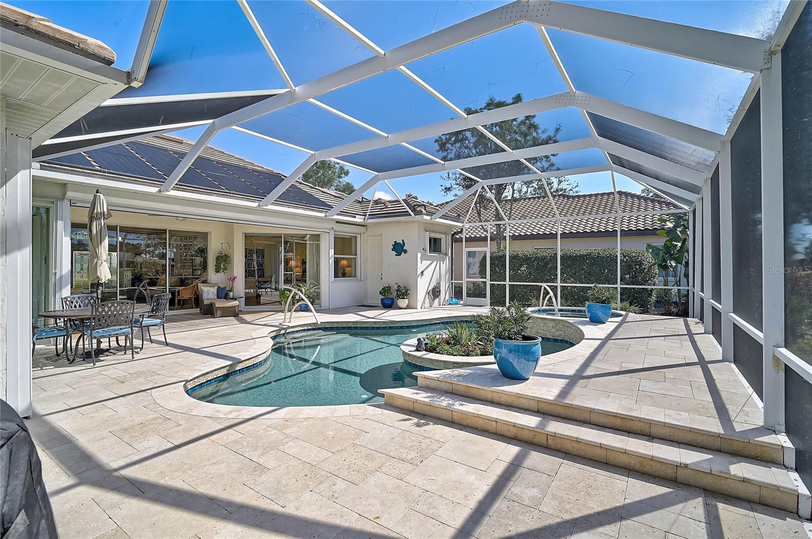 CALUSA LAKES - Residential