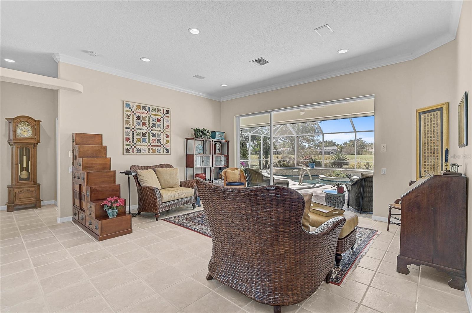 CALUSA LAKES - Residential