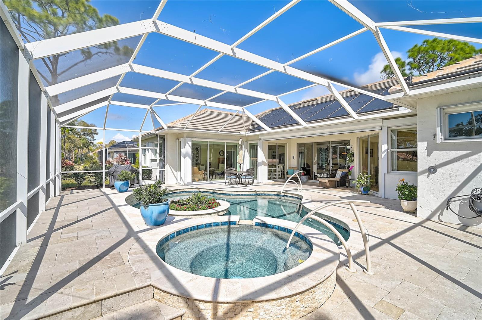 CALUSA LAKES - Residential