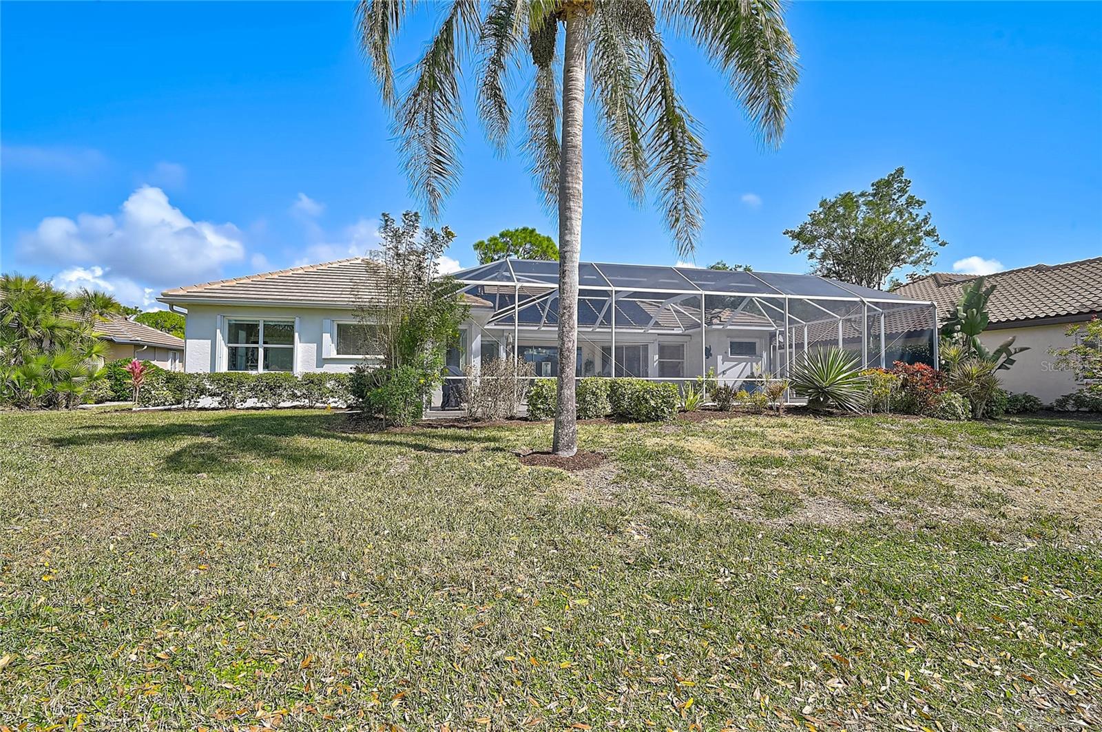 CALUSA LAKES - Residential