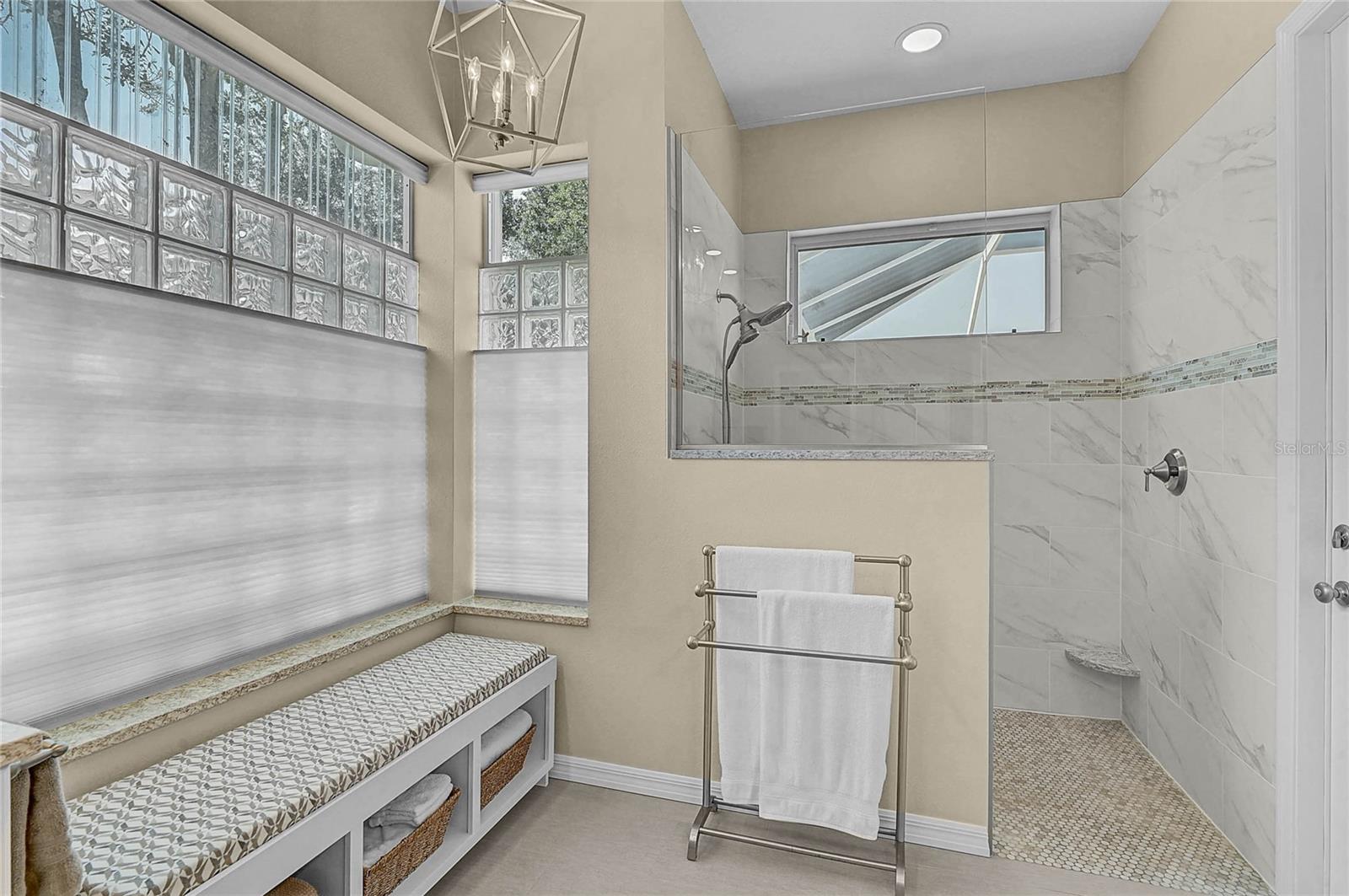 CALUSA LAKES - Residential