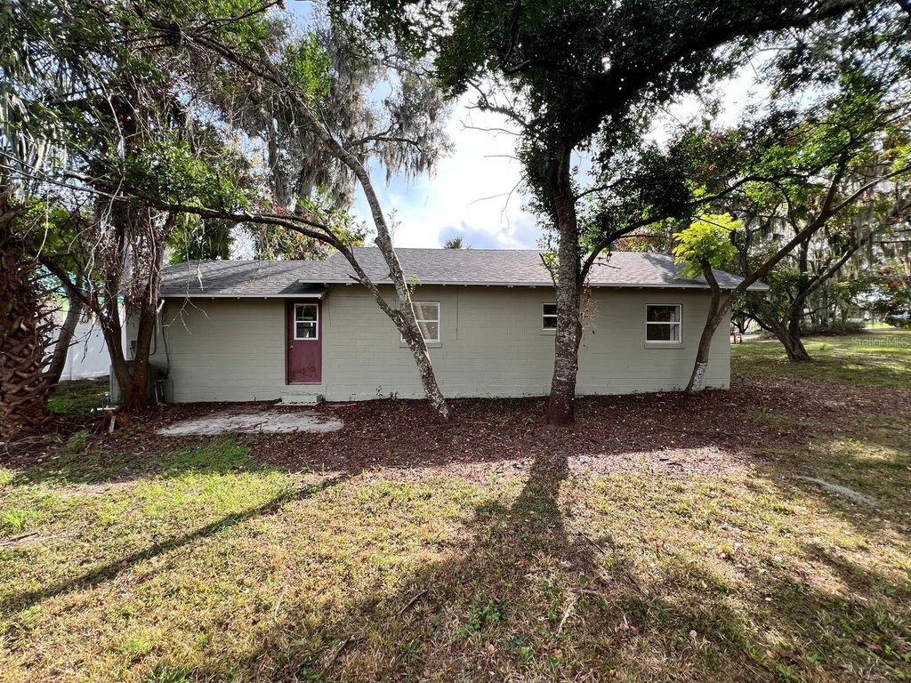 Photo of 107 Oakland Drive, Deland, FL 32720 (MLS # O6394346)