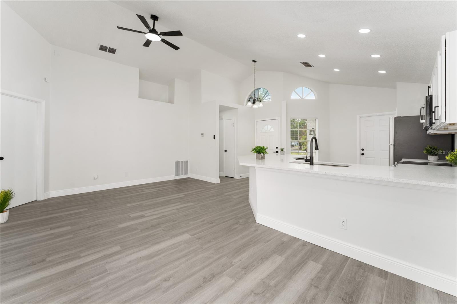 HIAWASSEE LANDINGS - Residential