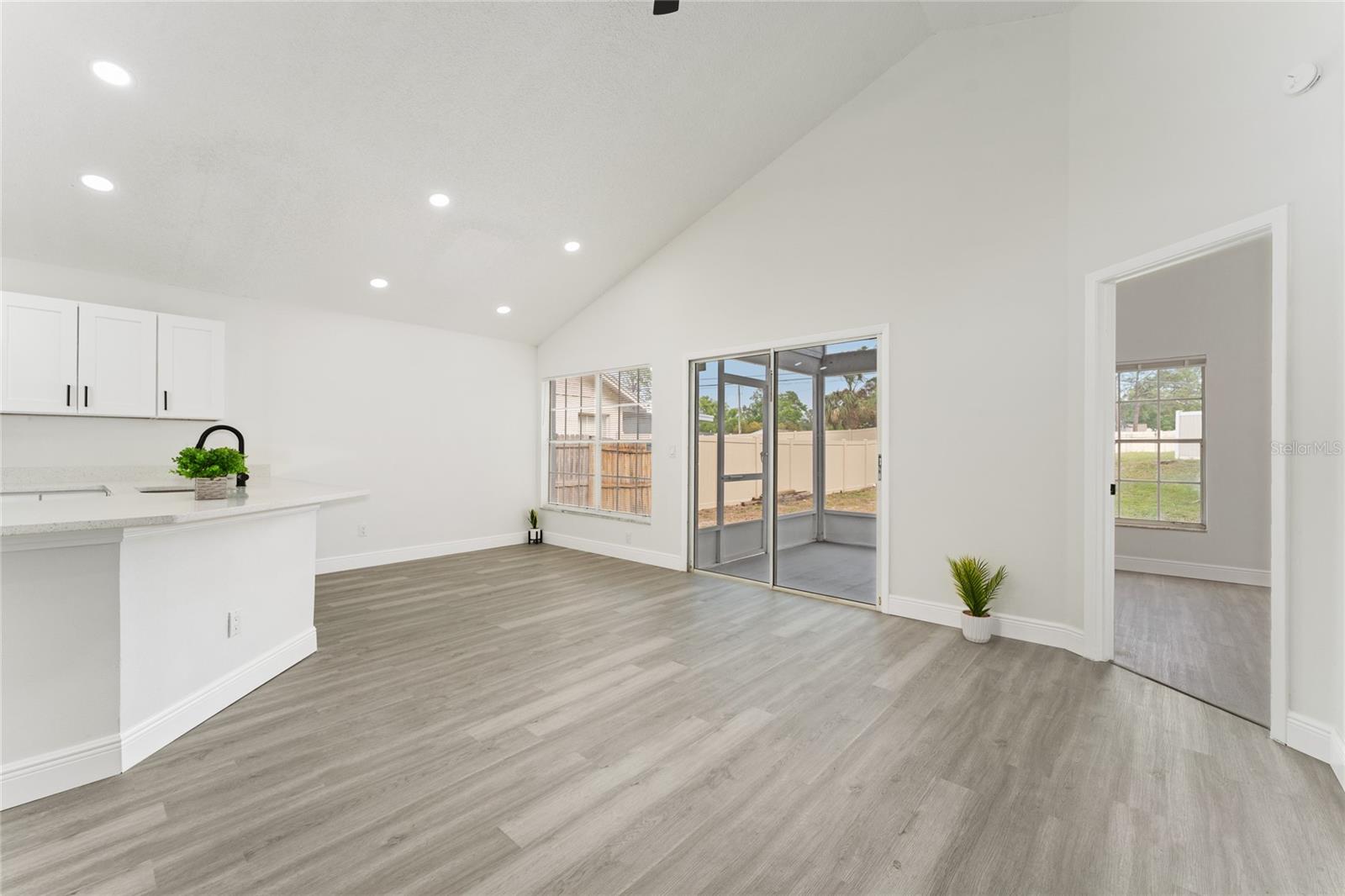 HIAWASSEE LANDINGS - Residential