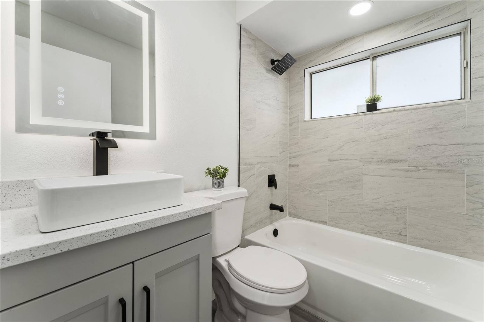 HIAWASSEE LANDINGS - Residential