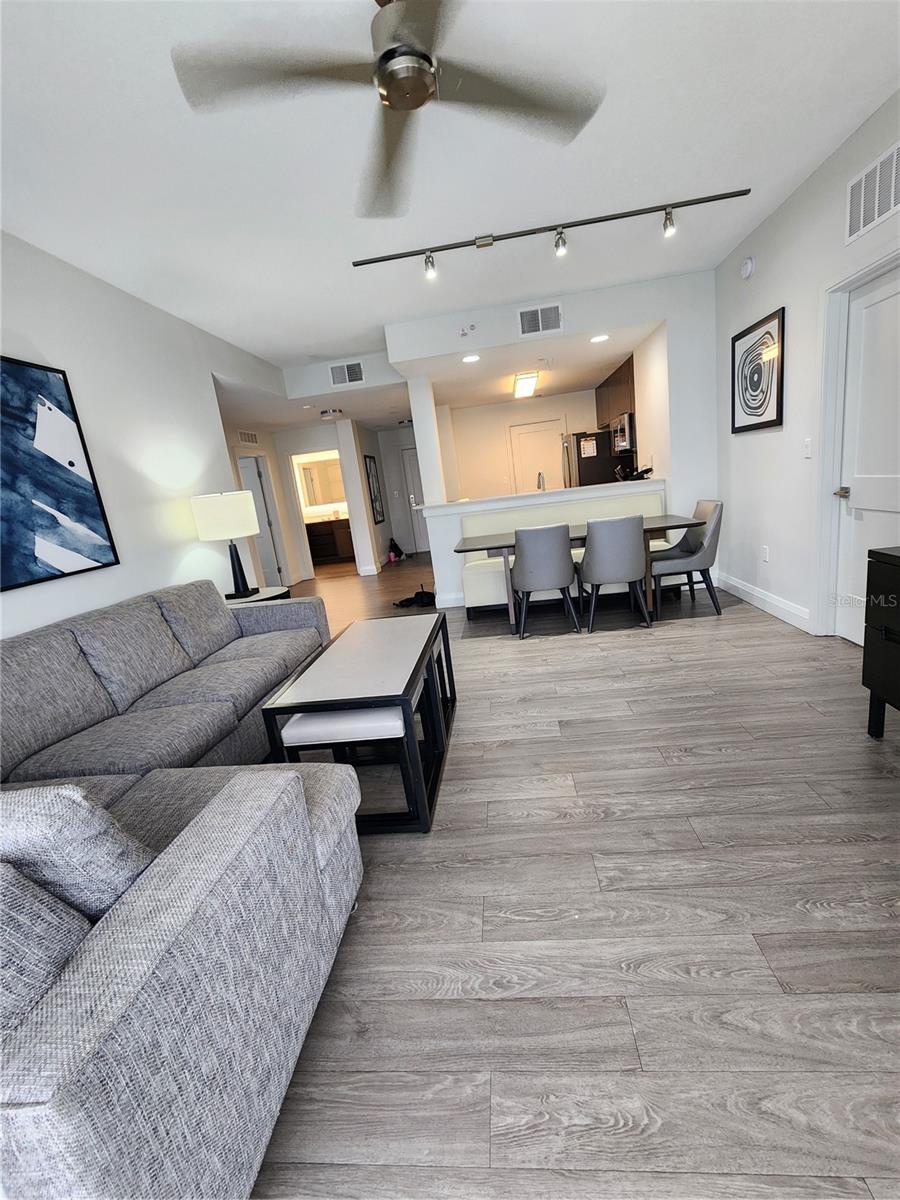 GROVE RESORT AND SPA HOTE CONDOMINIUM 3 - Residential