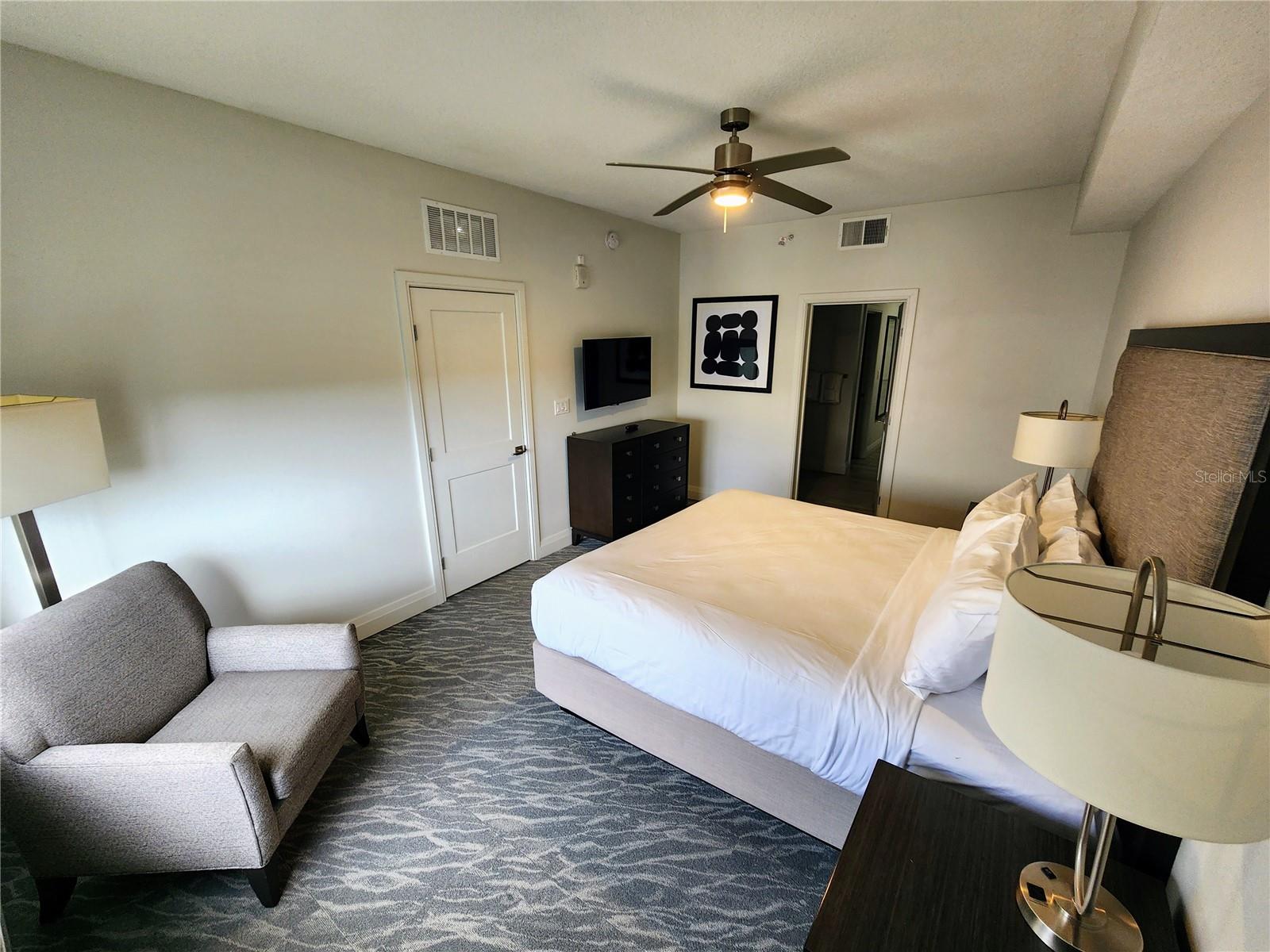 GROVE RESORT AND SPA HOTE CONDOMINIUM 3 - Residential