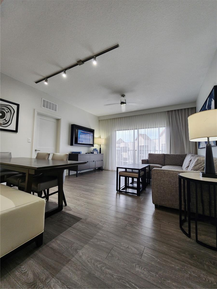 GROVE RESORT AND SPA HOTE CONDOMINIUM 3 - Residential