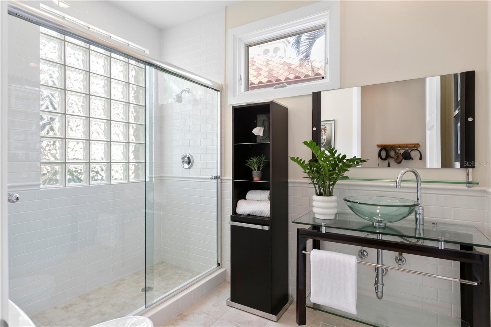 VENETIAN ISLES - Residential