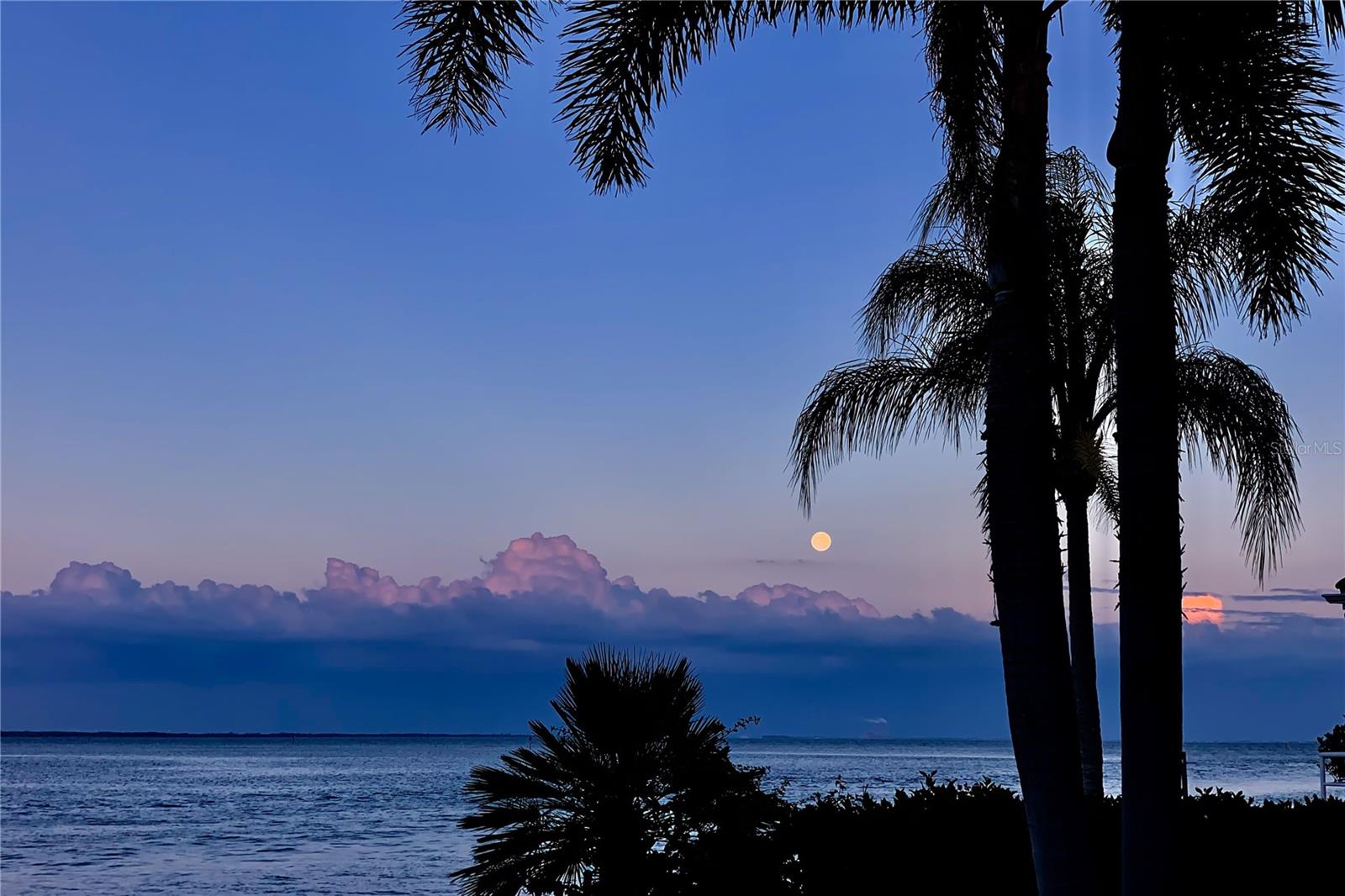 VENETIAN ISLES - Residential