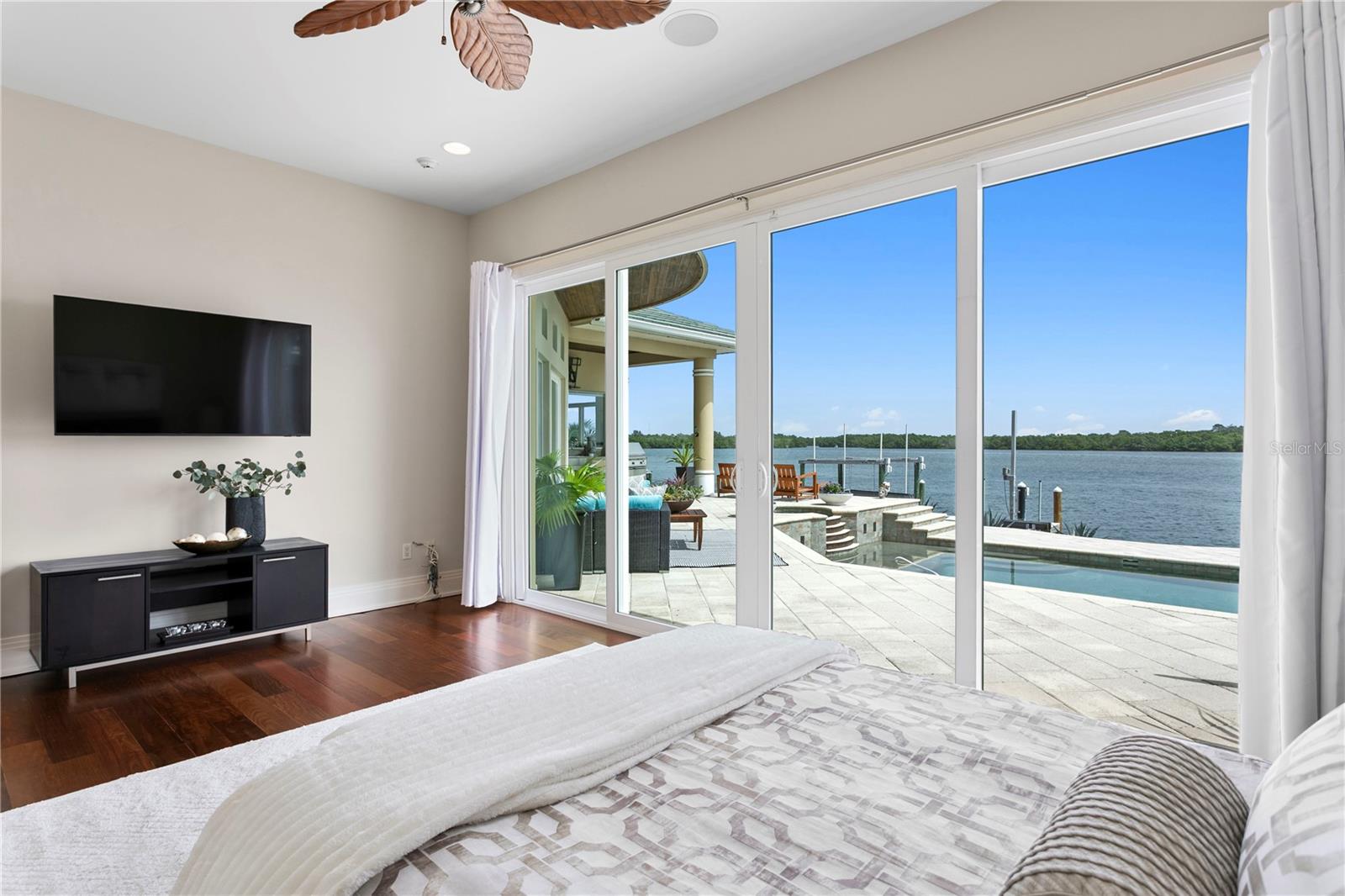 VENETIAN ISLES - Residential