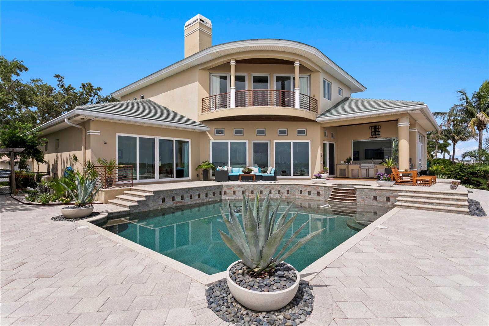 2279 MERMAID POINT NE